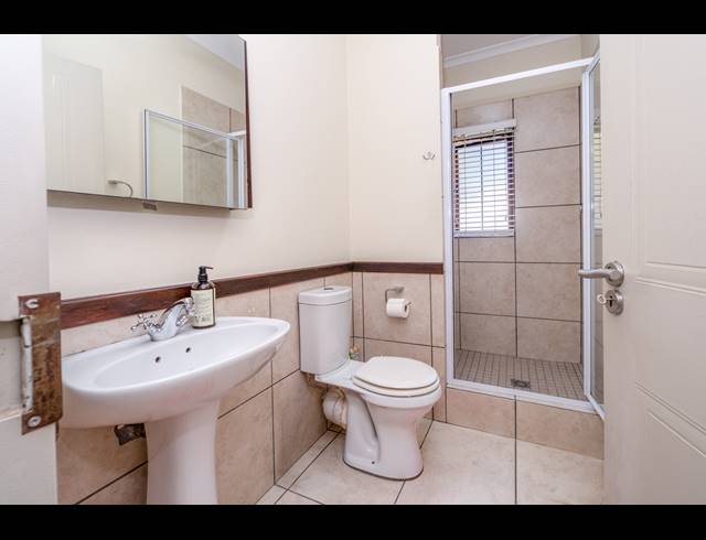 2 BEDROOM APARTMENT FOR SALE IN BEVERLEY